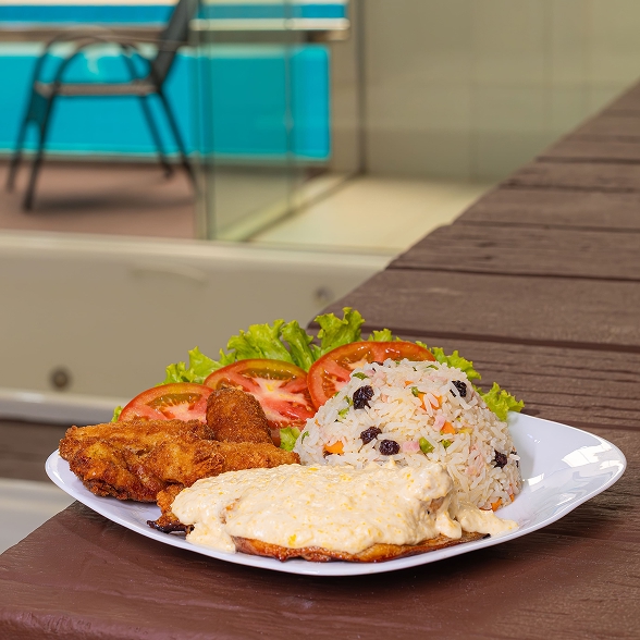 Filé de Frango ao Creme de Milho